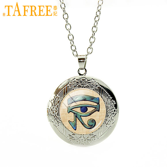 Vintage Eye of Horus Necklace Ancient God Egypt