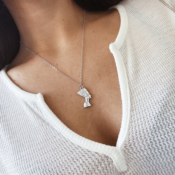 Silver egyptian necklace